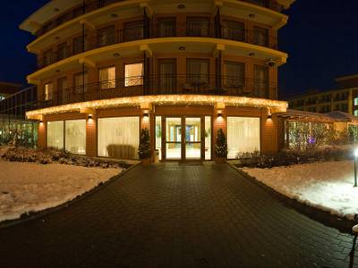 Hotel Azúr - Bild 1