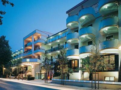 Executive Evolution Hotel - Bild 1