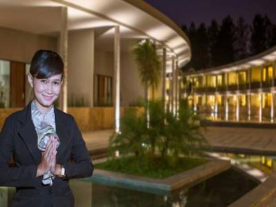 Hotel NEO+ Green Savana Sentul City - Bild 1