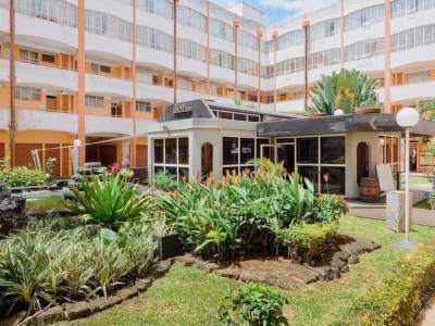 Gold Crest Hotel - Bild 1