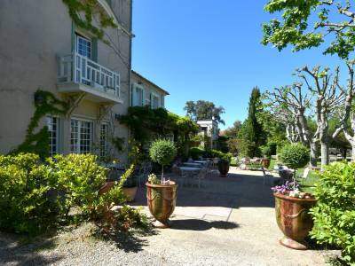 Logis Hotel L'Hermitage - Bild 1