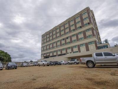 Golden Plaza - Bild 1