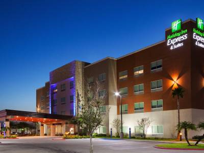 Holiday Inn Express & Suites Edinburg-Mcallen Area - Bild 1
