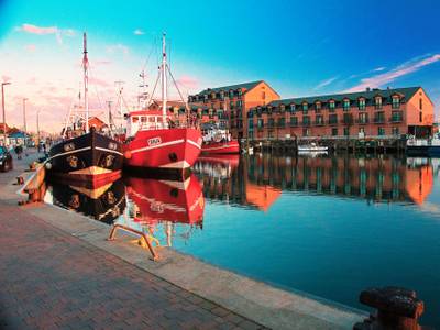 Hafenhotel Meereszeiten - Bild 1