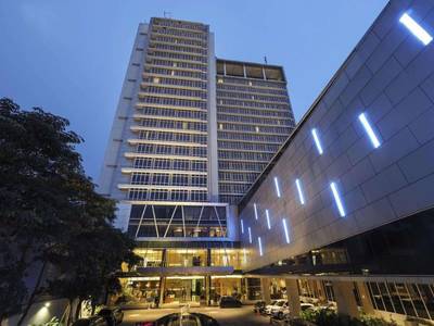 Grand Mercure Solo Baru - Bild 1