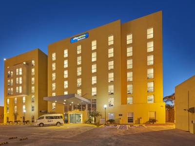 City Express Matamoros - Bild 1