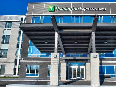 Holiday Inn Express And Suites Vaudreuil Dorion - Bild 1
