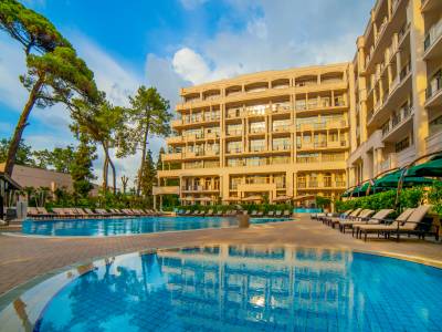 Georgia Palace Hotel & Spa - Bild 1