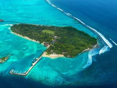 Adaaran Select Hudhuranfushi Beach Villas - Bild 1