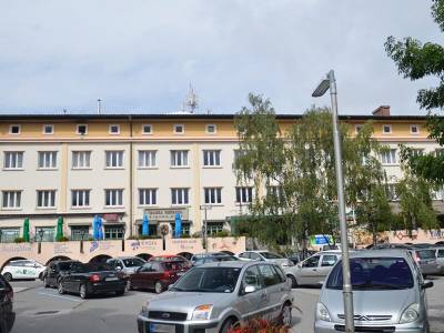 Grajski Dvor - Bild 1