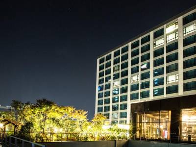 Isquare Hotel - Bild 1