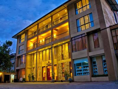 Oak Ray Regency Hotel - Bild 1