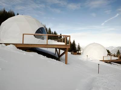 Whitepod Eco-Luxury Hotel - Bild 1