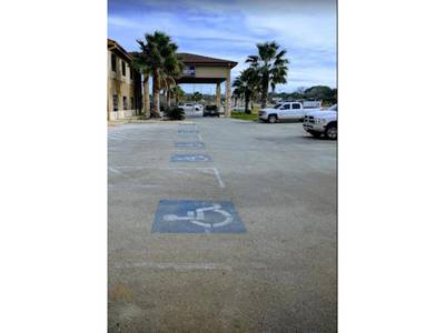 Karnes City Lodge - Bild 1