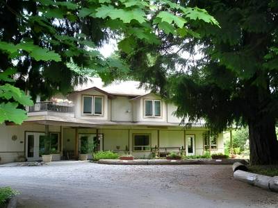 Cedar Wood Lodge Bed & Breakfast Inn - Bild 1