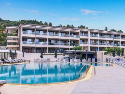 Lagomandra Beach Hotel - Bild 1