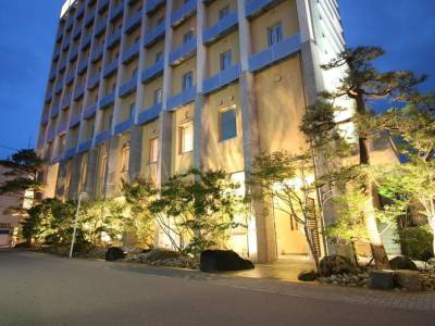 Uozu Manten Hotel Ekimae - Bild 1