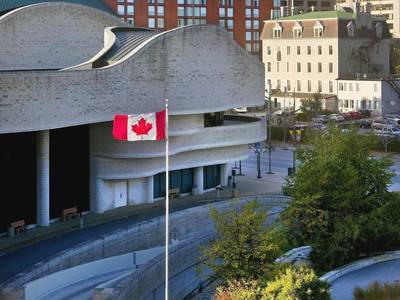 Four Points by Sheraton Hotel & Conference Centre Gatineau-Ottawa - Bild 1