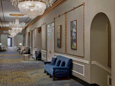 The Hotel Saskatchewan - Bild 1