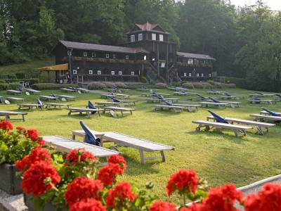 Inselhotel Faakersee - Bild 1