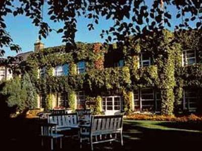 Old Ground Hotel - Bild 1