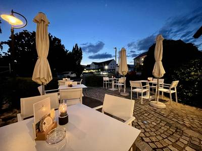 Thermenhotel Vier Jahreszeiten - Bild 1