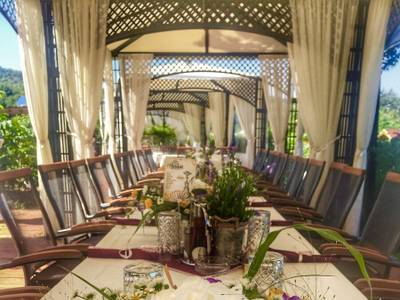 Park Hotel RAYA Garden - Bild 1