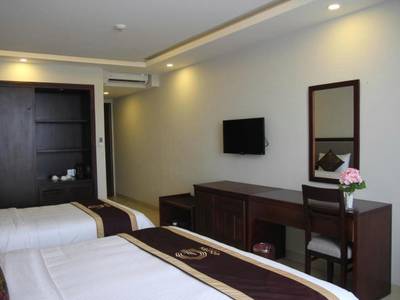 Golden Hotel - Bild 1