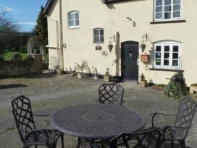 Oakenholt Farm Country Guest House - Bild 1