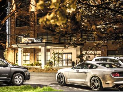 enVision Hotel Boston-Everett - Bild 1