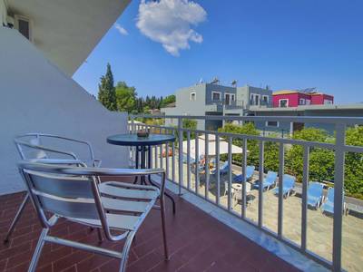 Popi Star Hotel - Bild 1