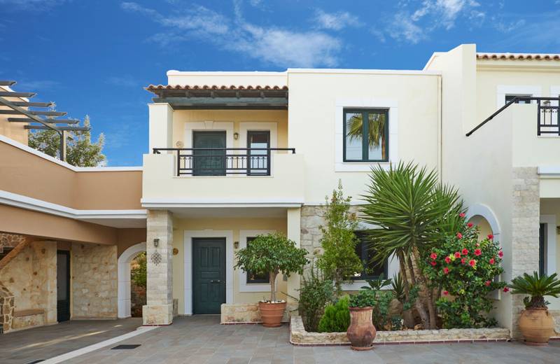 Dionysos Hotel Apartments & Studios