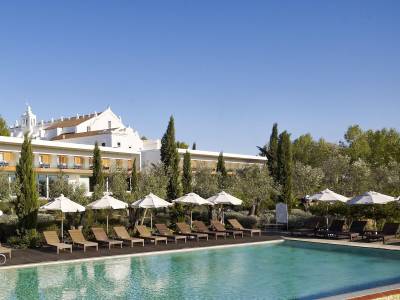 Convento do Espinheiro, Historic Hotel & Spa - Bild 1