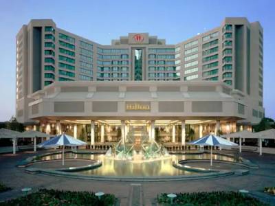 Hilton East Brunswick Hotel & Executive Meeting Center - Bild 1