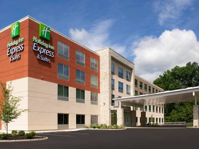 Holiday Inn Express & Suites North Brunswick - Bild 1