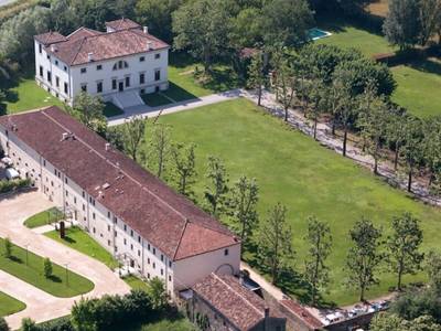 La Barchessa di Villa Pisani - Bild 1