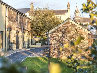 32 Townhouse - Bild 1