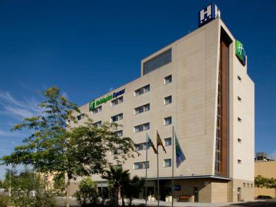Holiday Inn Express Valencia Bonaire - Bild 1