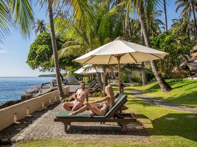 Alam Anda Ocean Front Resort & Spa - Bild 1