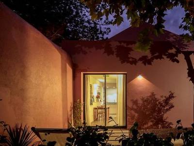 Pink House Sao Miguel Acores - Bild 1