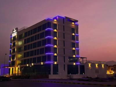 Sur Grand Hotel - Bild 1