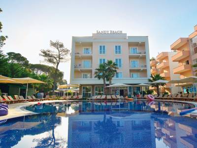 Sandy Beach Resort - Bild 1