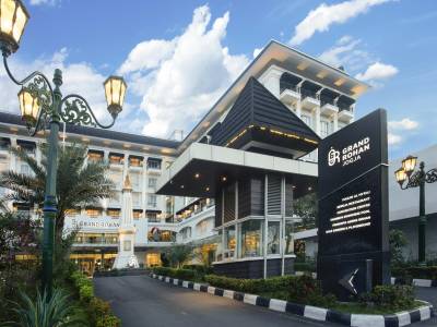 Grand Dafam Rohan Jogja - Bild 1