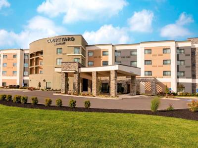 Courtyard Cleveland Elyria - Bild 1