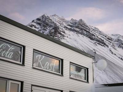 Kast Guesthouse - Bild 1