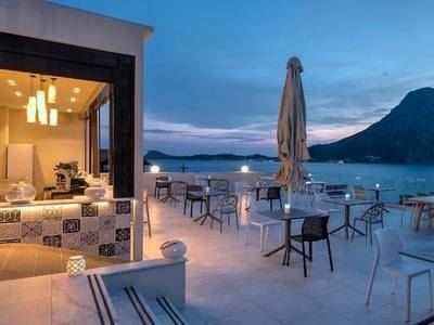 Carian Hotel - Bild 1