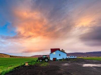Fljotsbakki Farm Hotel - Bild 1