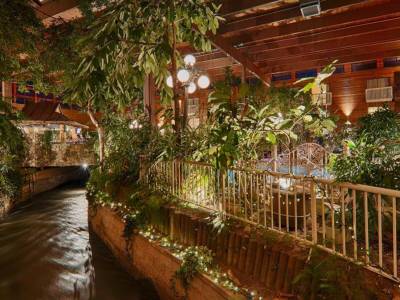 Prestige Vernon Lodge & Conference Centre - Bild 1