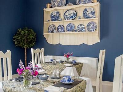 The Elm Tree - Bild 1