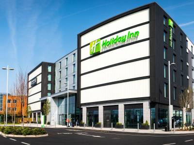 Holiday Inn London - Heathrow Bath Road - Bild 1